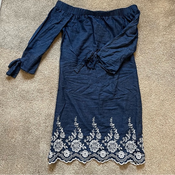 Jessica Howard Dark Denim Off-the-Shoulder Dress w/ White Embroidery - Picture 1 of 9